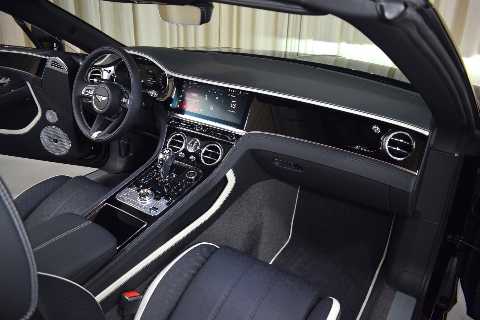 New 2025 Bentley Continental GT Speed image 25