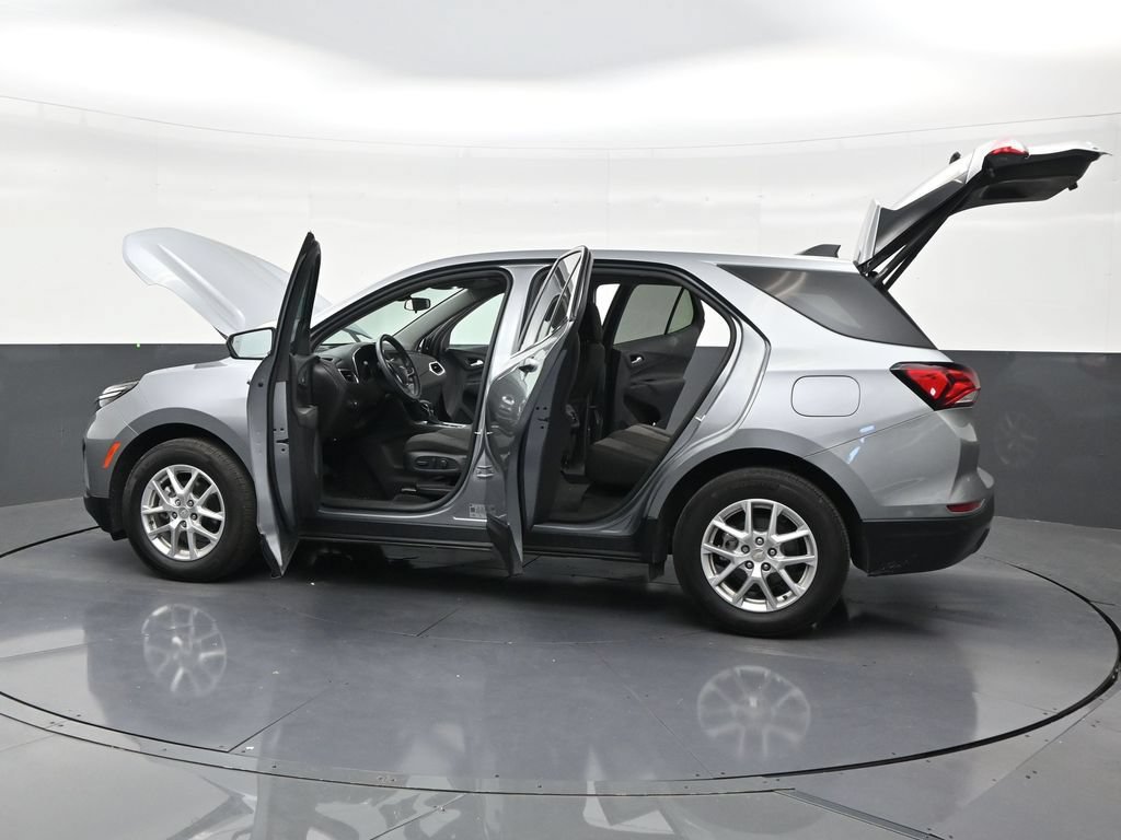 Used 2024 Chevrolet Equinox LT FWD image 30