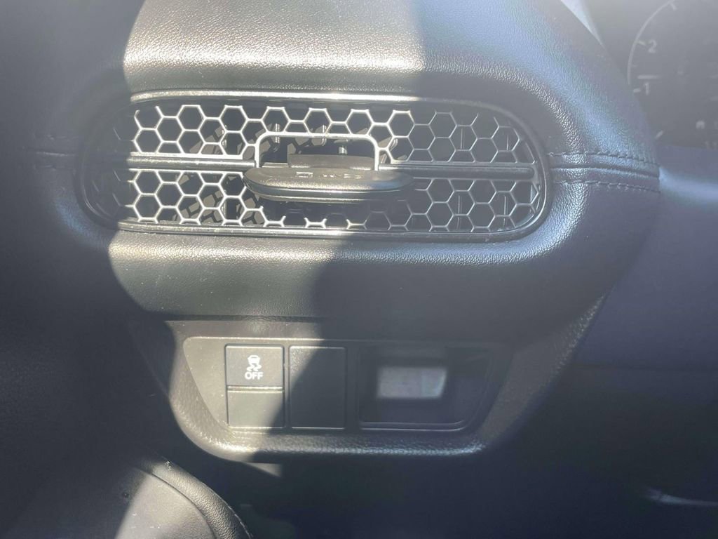 Certified 2024 Honda HR-V LX image 18