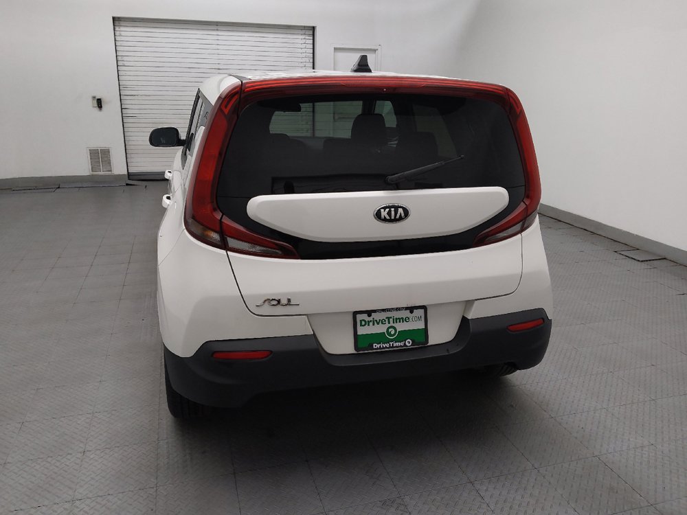 Used 2020 Kia Soul LX FWD image 6