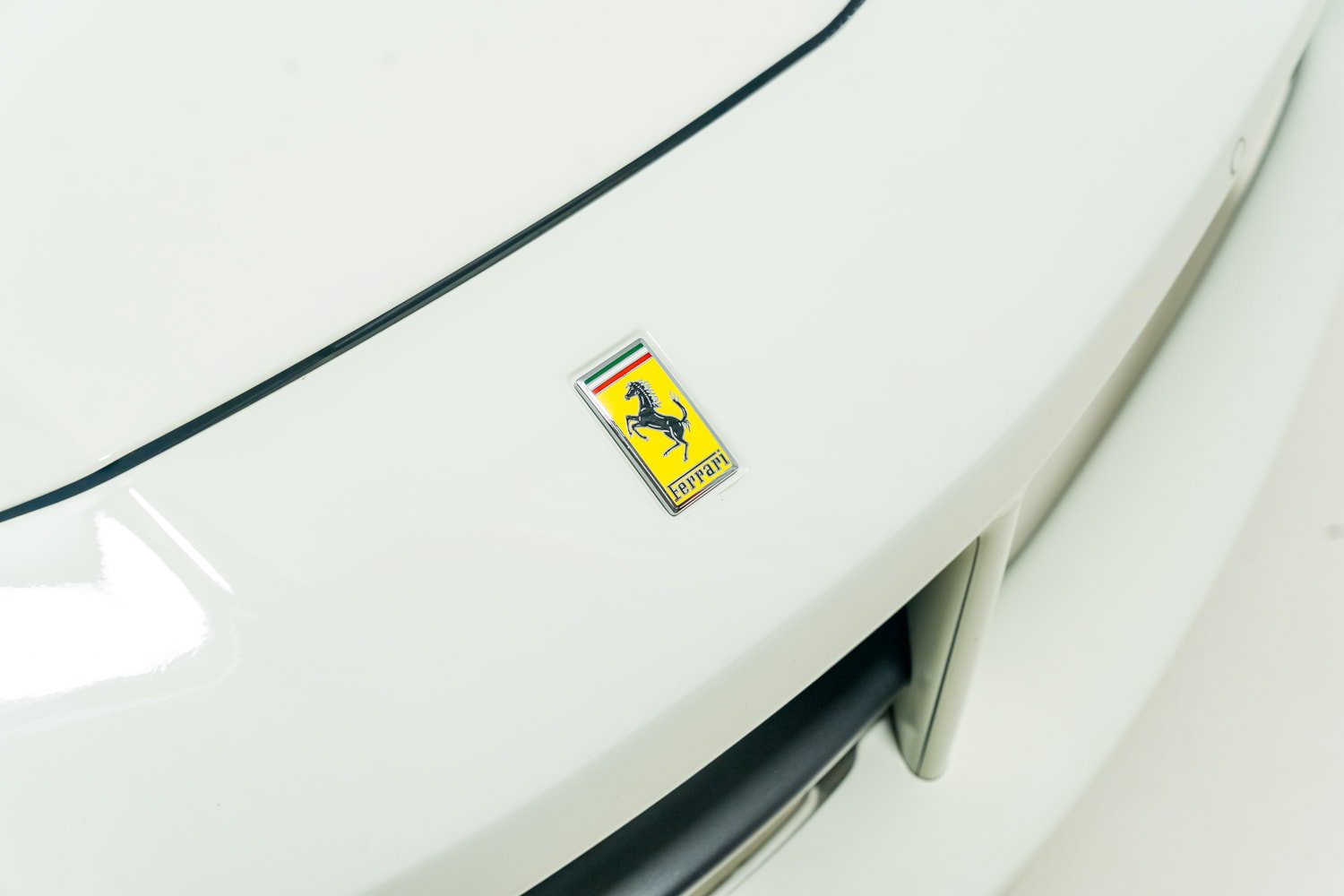 Used 2018 Ferrari 488 Spider RWD image 45