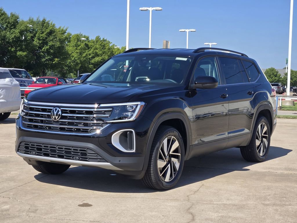 New 2026 Volkswagen Atlas SE image 2