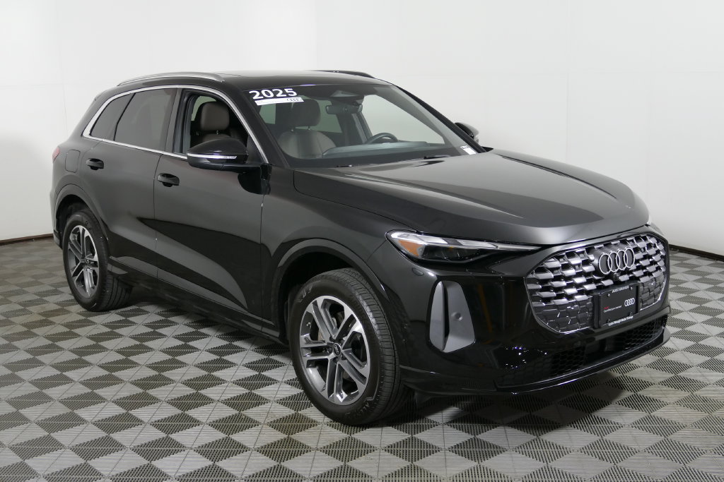 Certified 2025 Audi Q5 Premium w/ Convenience Package