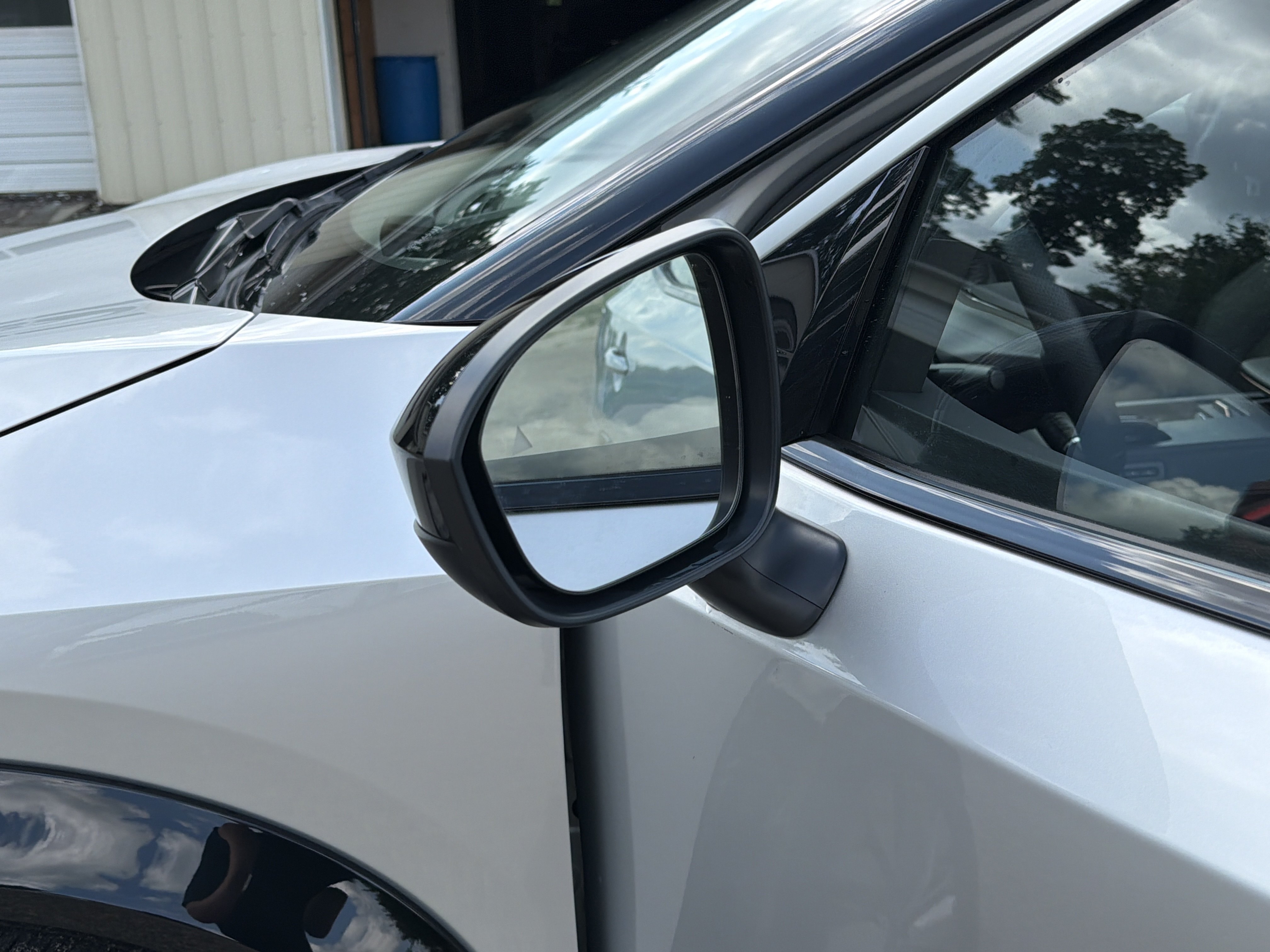 Used 2023 Nissan Ariya FWD image 12