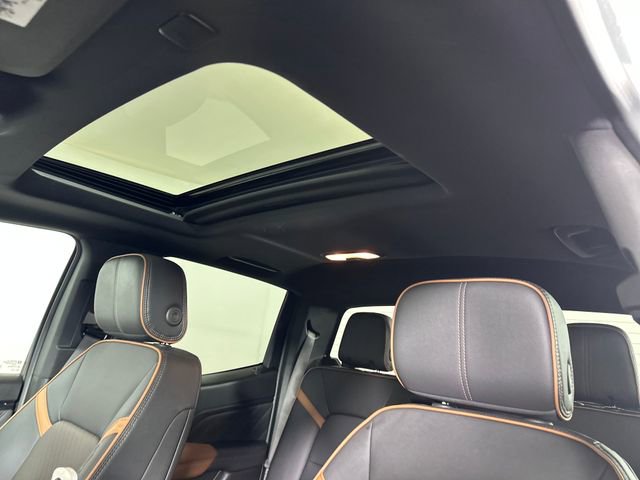 Used 2026 GMC Canyon AT4 w/ Technology Plus Package AWD/4WD image 12