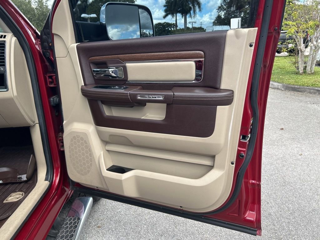 Used 2014 RAM 1500 Laramie w/ Convenience Group image 26