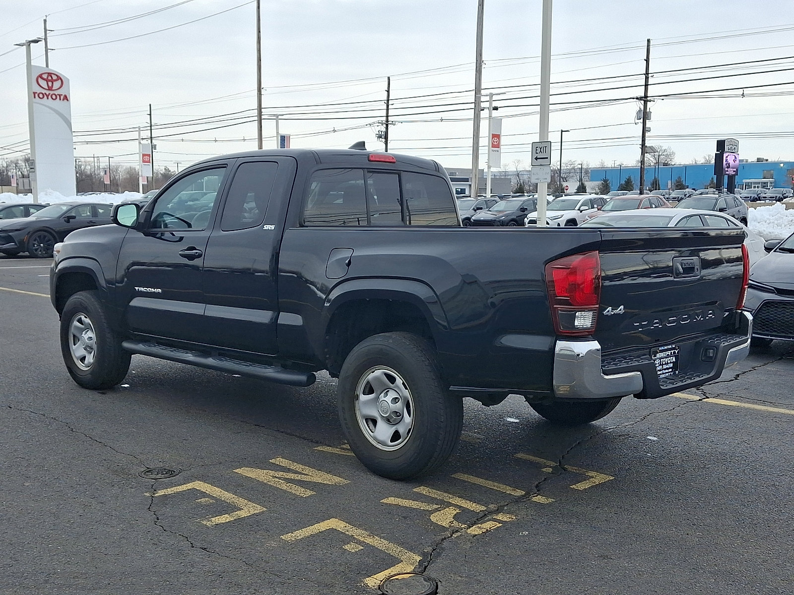 Used 2019 Toyota Tacoma SR5 image 4