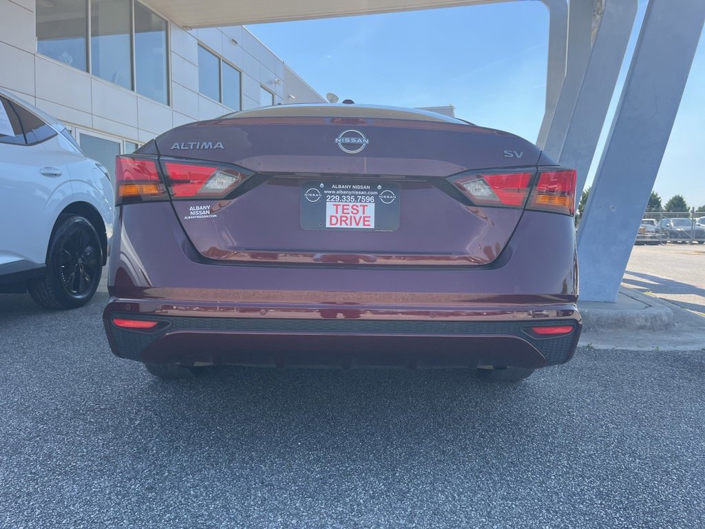 Used 2024 Nissan Altima 2.5 SV image 25