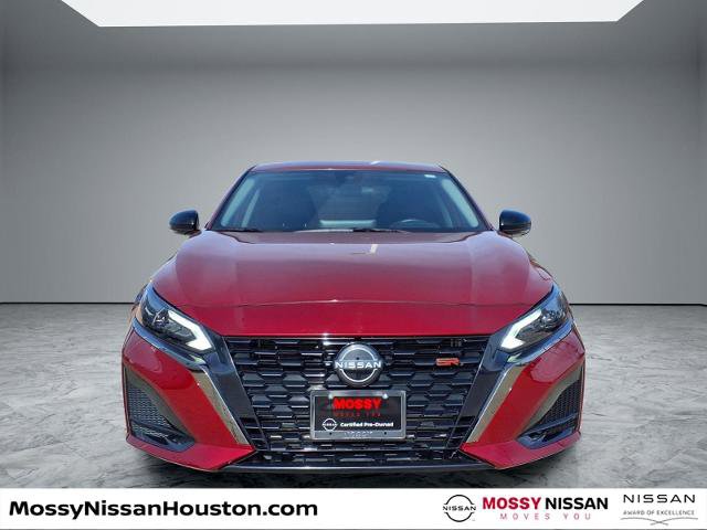Certified 2024 Nissan Altima 2.0 SR image 3