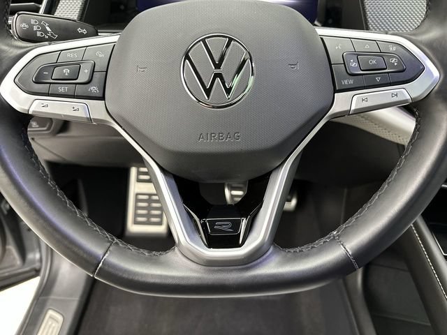 Certified 2025 Volkswagen Atlas Cross Sport SEL Premium R-Line AWD/4WD image 17