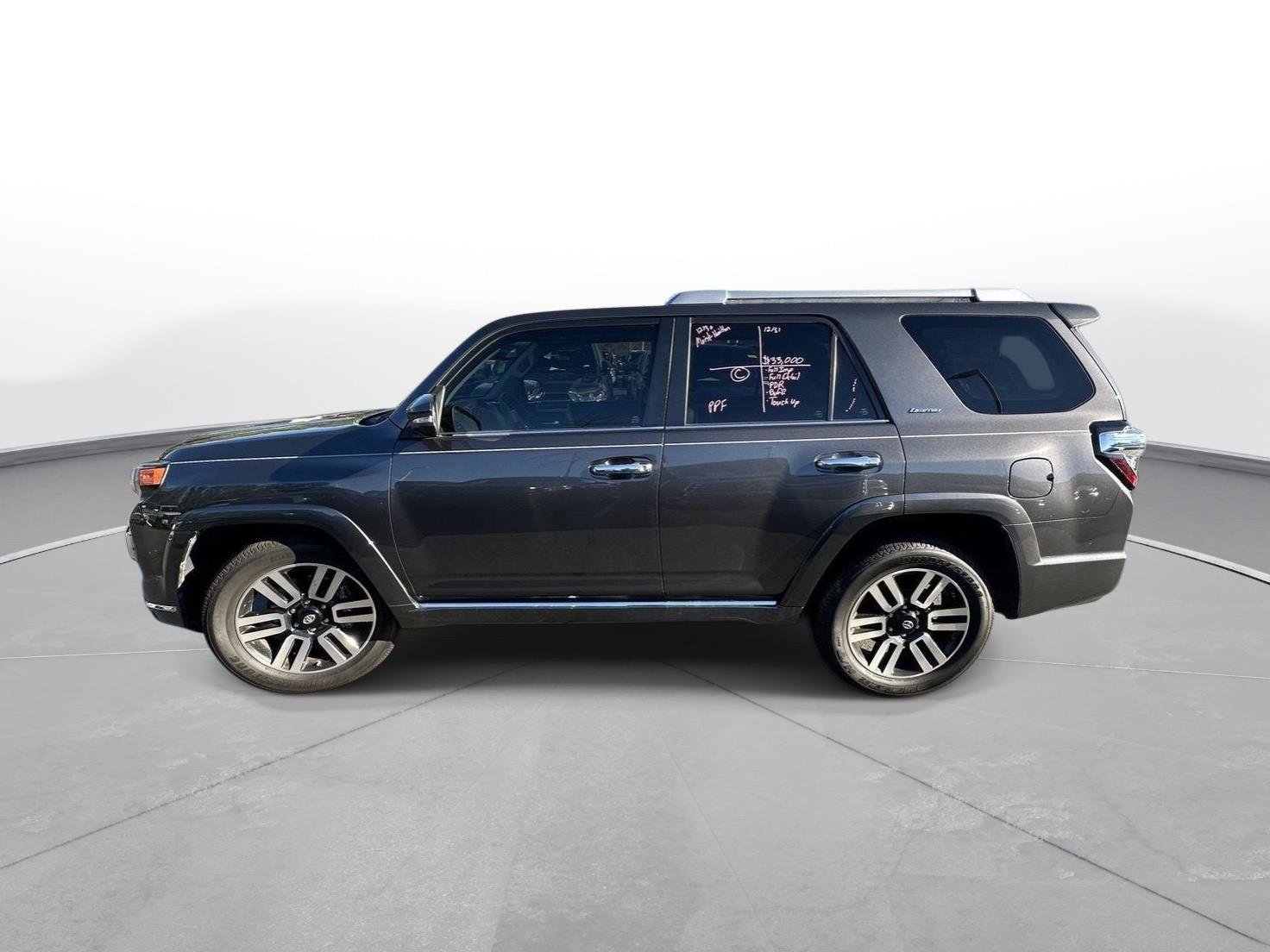 Used 2020 Toyota 4Runner Limited image 9