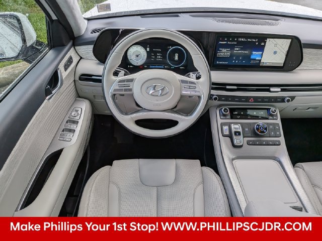 Used 2025 Hyundai Palisade Calligraphy AWD/4WD image 14