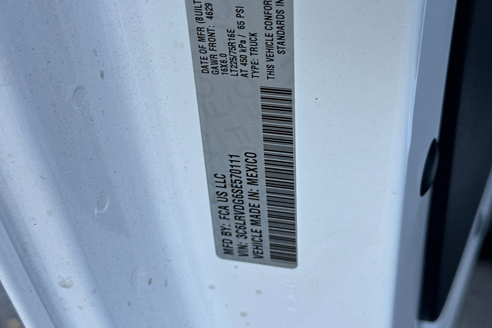 New 2025 RAM ProMaster 2500 w/ Convenience Group FWD image 27