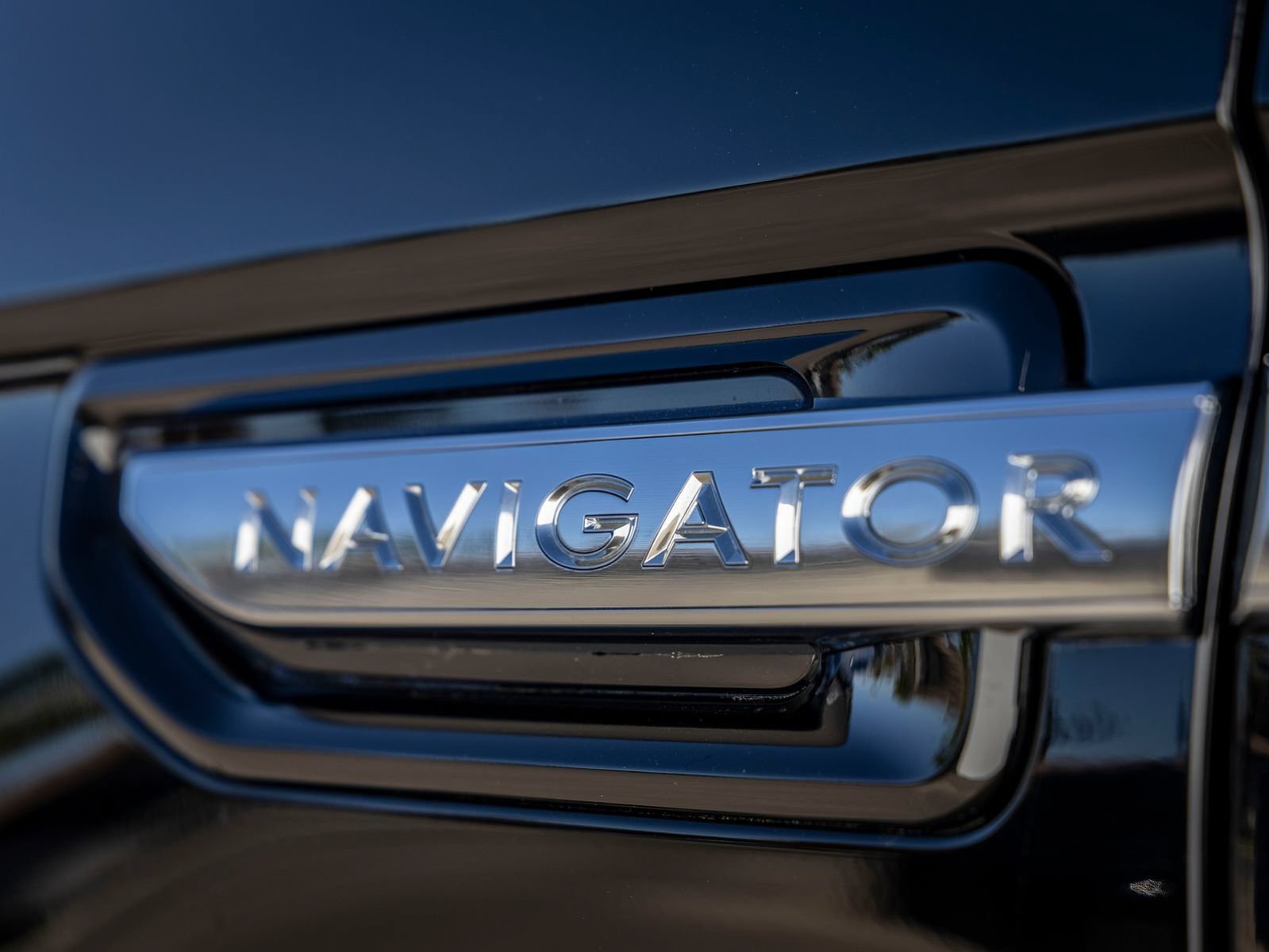 Used 2018 Lincoln Navigator L Reserve w/ Technology Package AWD/4WD image 8