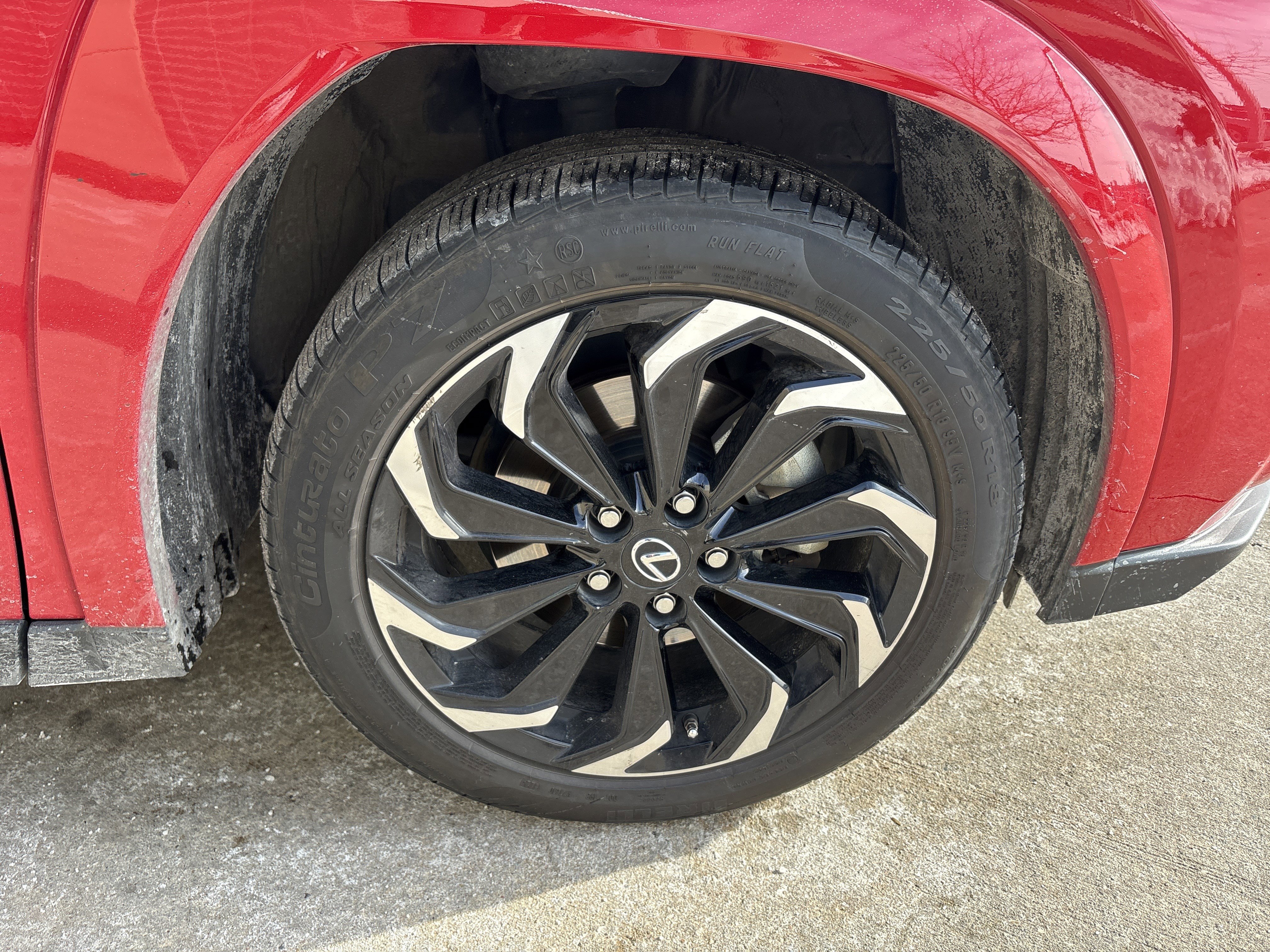 Used 2024 Lexus UX 250h AWD w/ Premium Package image 12