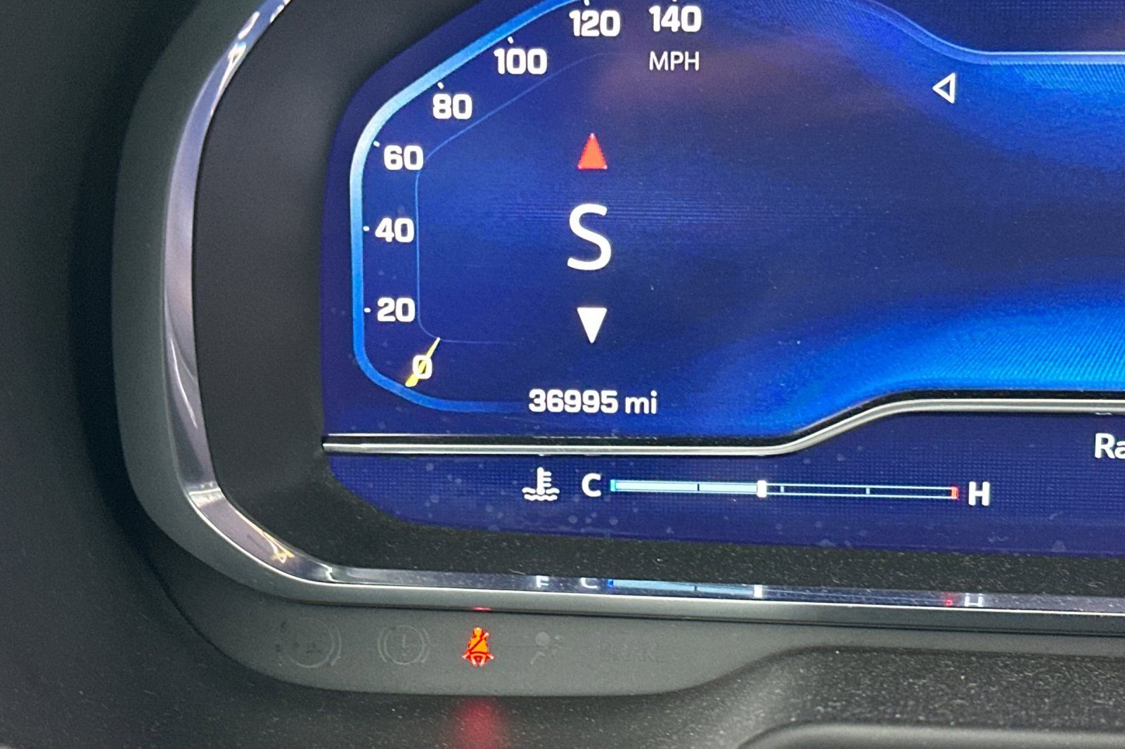 Used 2023 Chevrolet Suburban RST w/ Luxury Package image 41