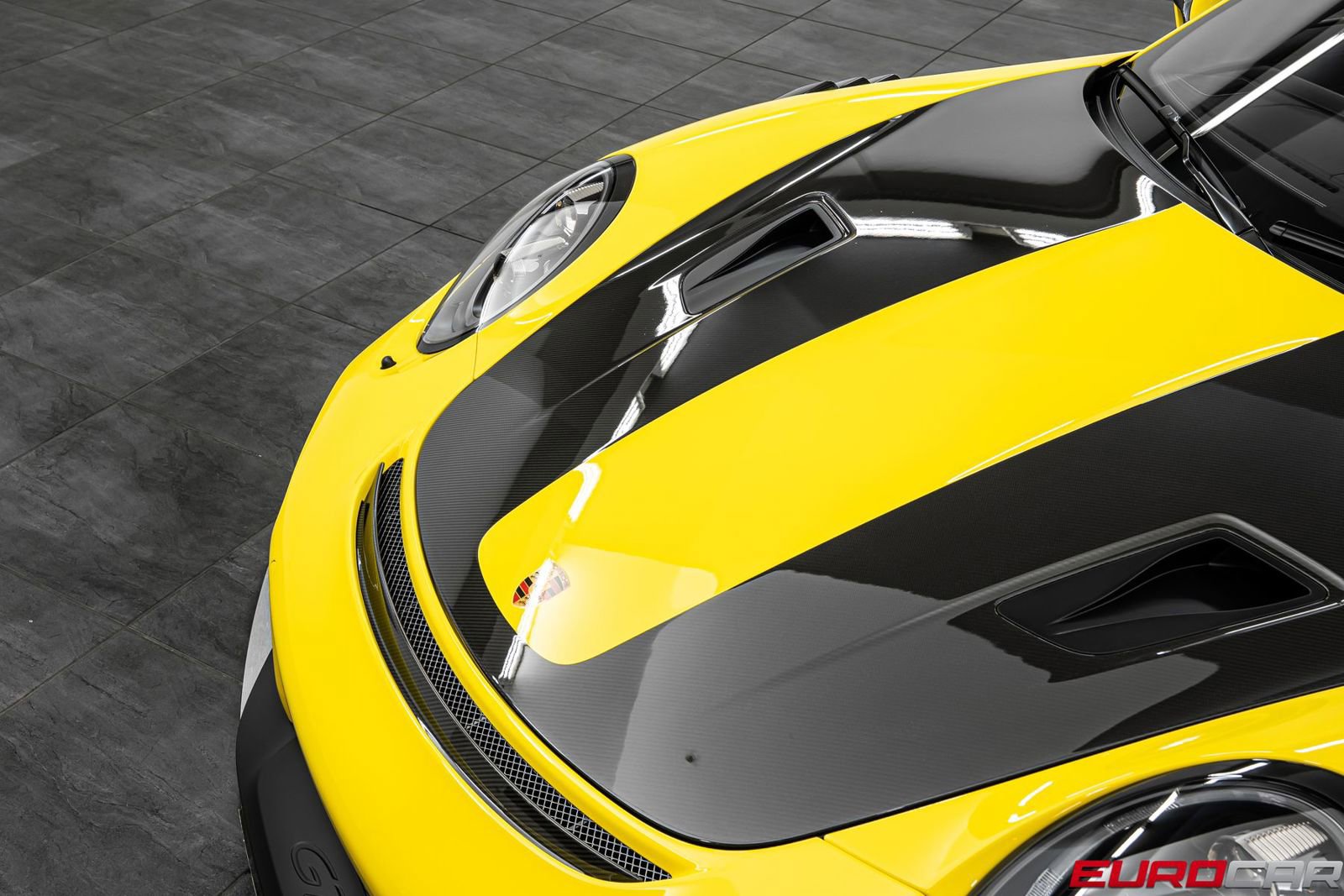 Used 2018 Porsche 911 GT2 RS RWD image 9