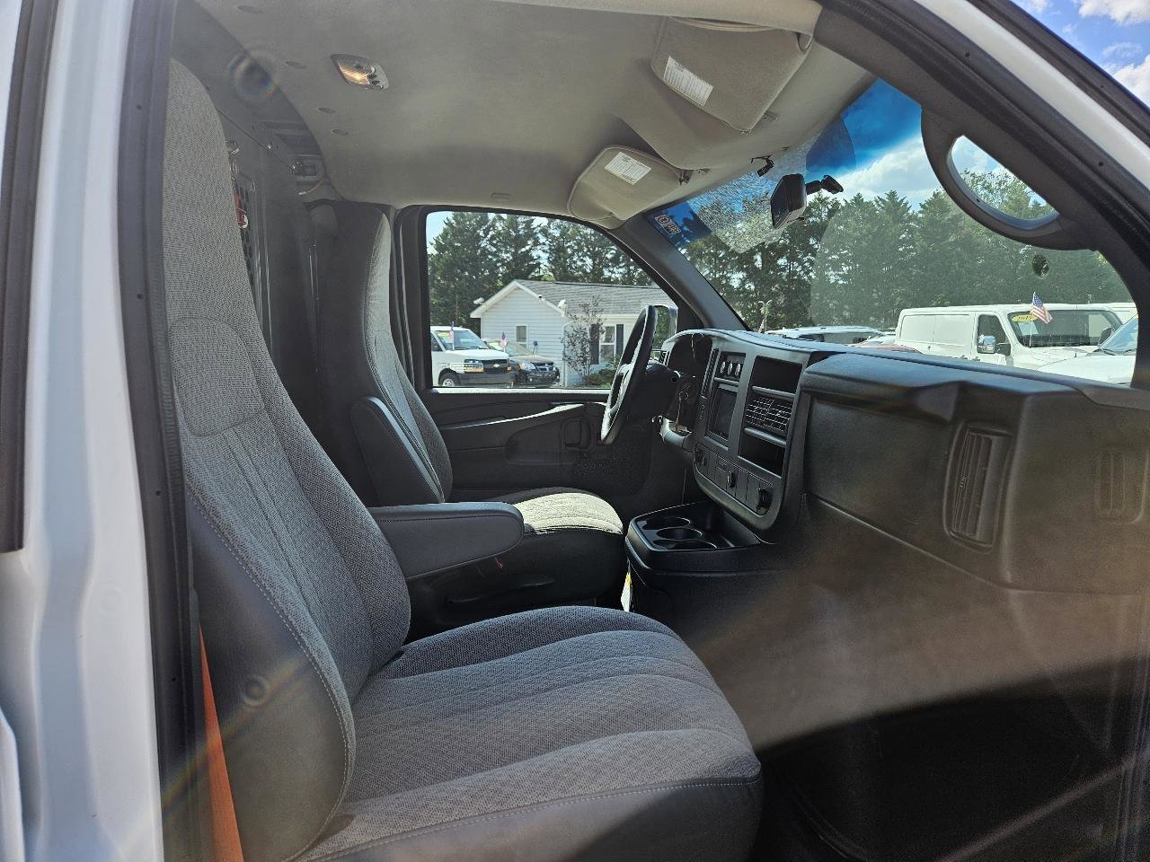 Used 2014 Chevrolet Express 1500 RWD image 29