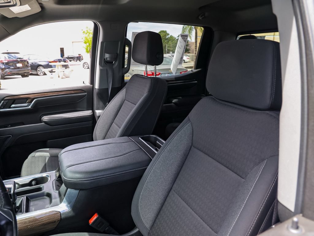 Used 2024 Chevrolet Silverado 1500 RST w/ Convenience Package II AWD/4WD image 15