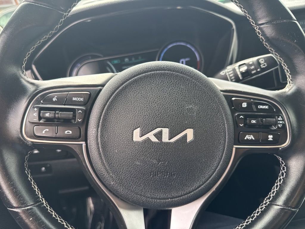 Used 2022 Kia Niro EX image 20