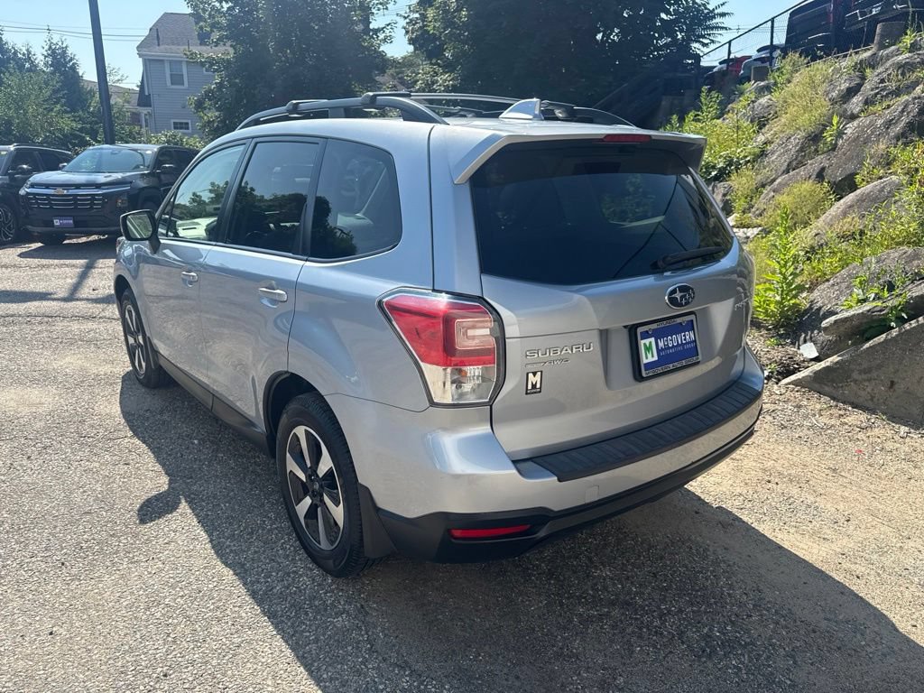 Used 2018 Subaru Forester 2.5i Premium AWD/4WD image 3