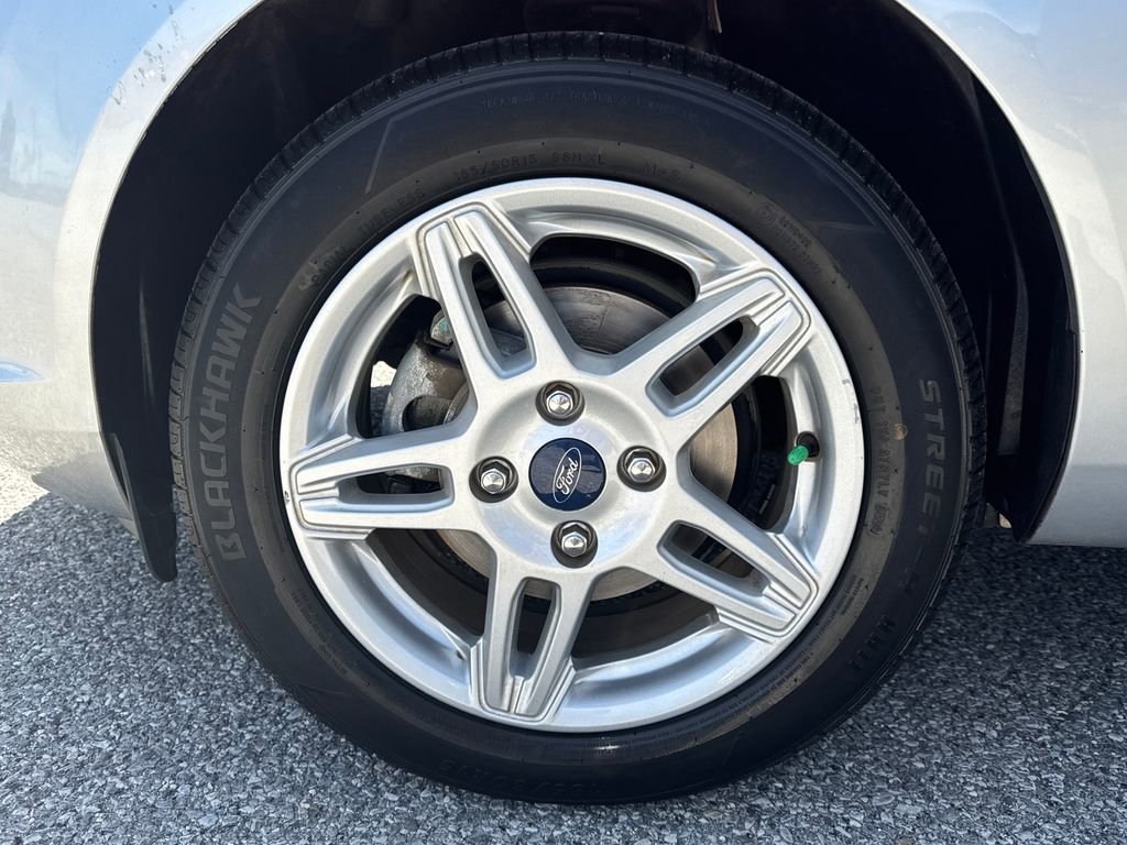 Used 2019 Ford Fiesta SE FWD image 26