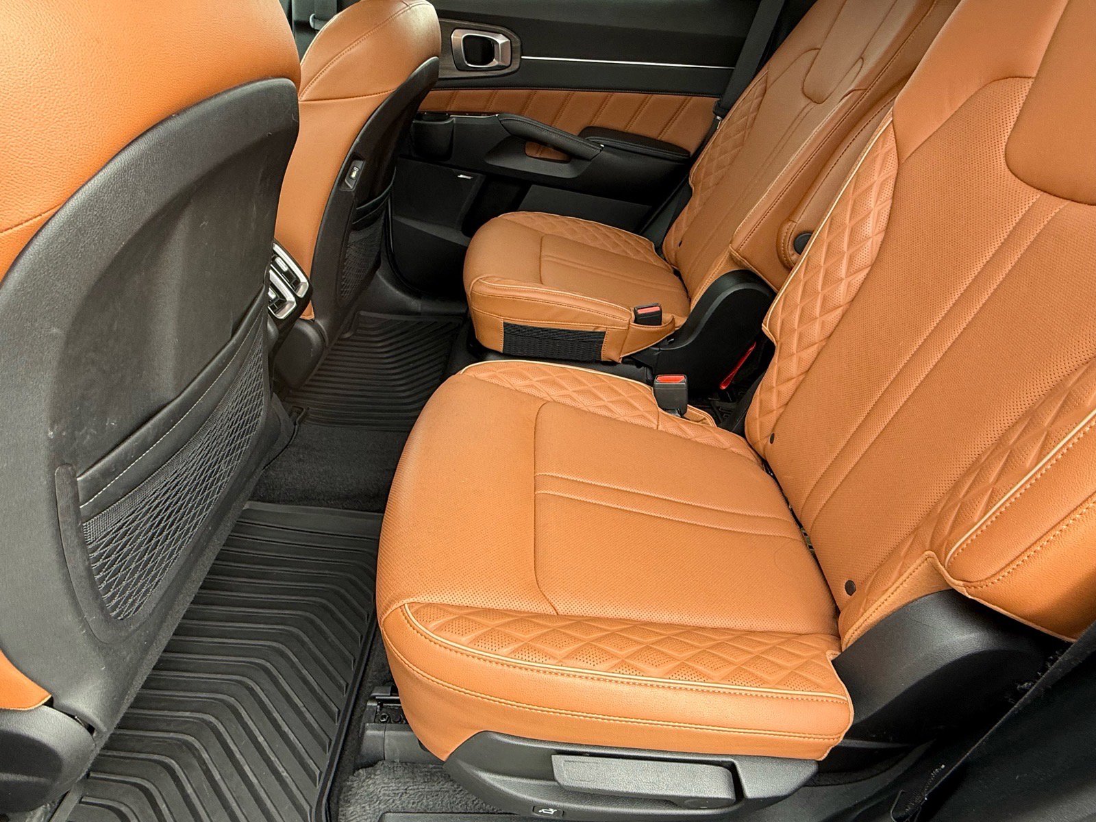 Used 2022 Kia Sorento SX Prestige w/ Rust Color Package image 12