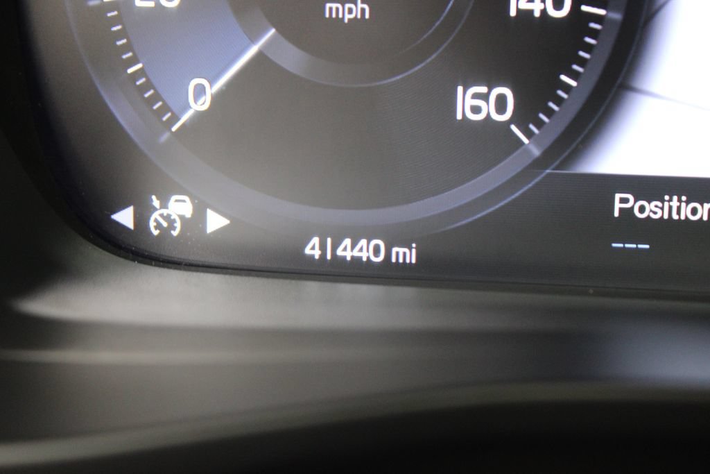 Used 2022 Volvo XC40 T5 Inscription w/ Advanced Package AWD/4WD image 11