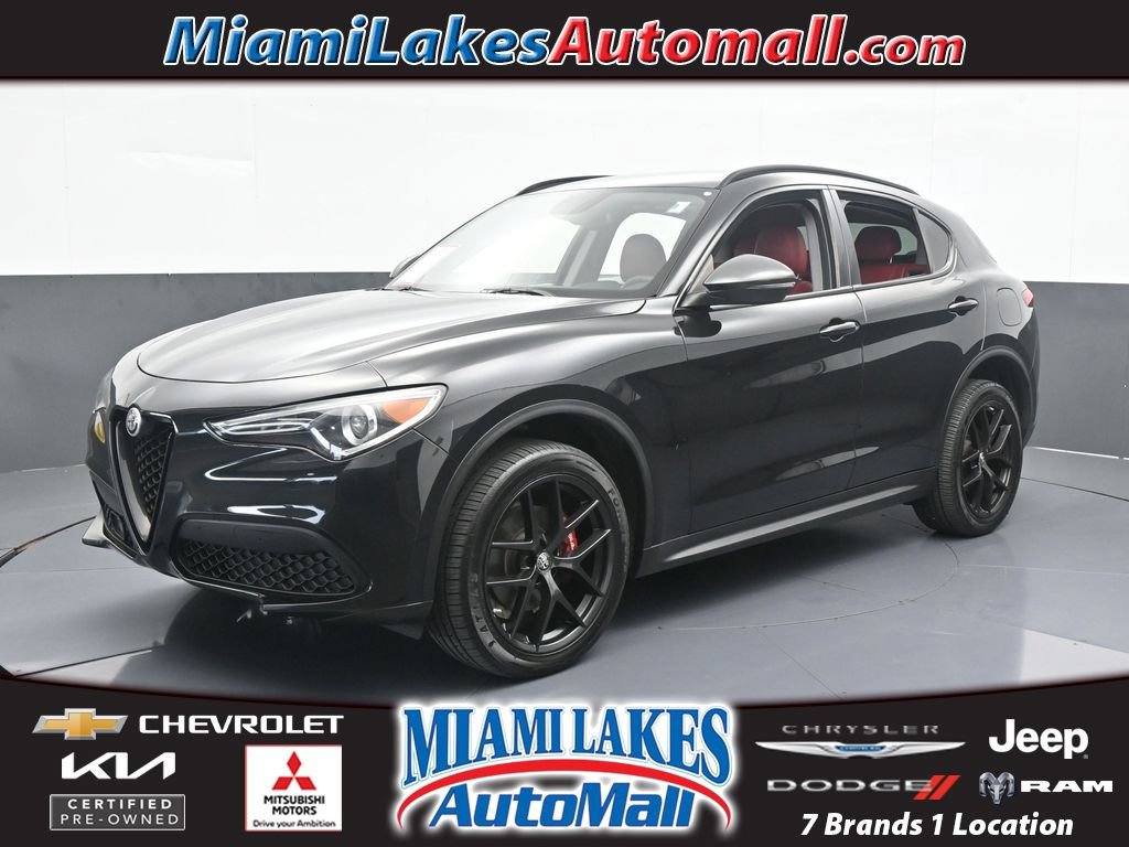 Used 2019 Alfa Romeo Stelvio w/ Nero Edizione