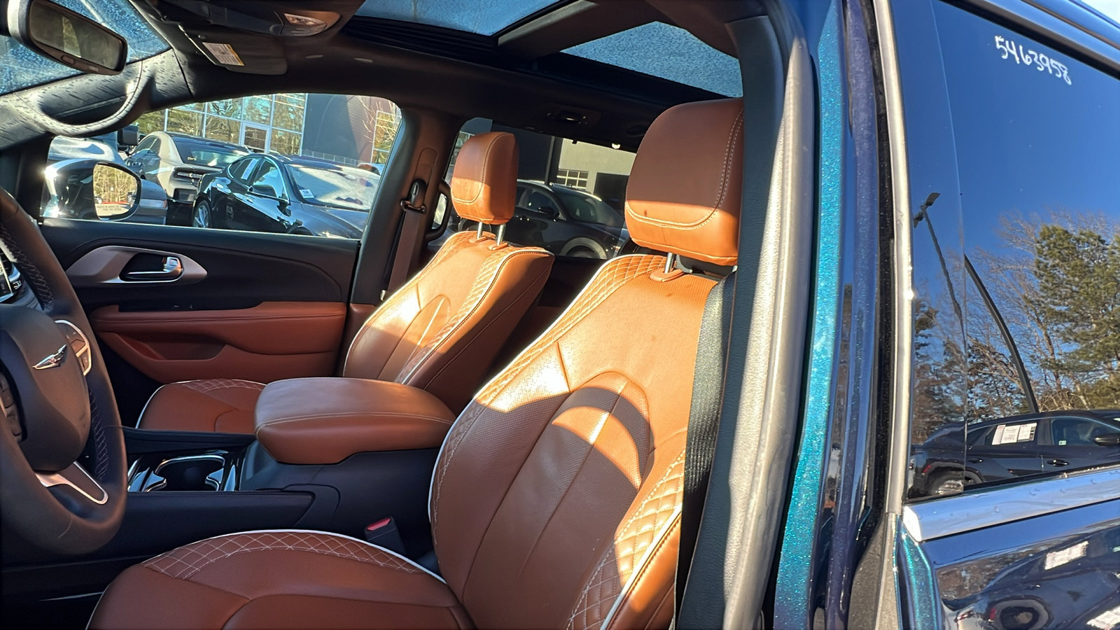 Certified 2024 Chrysler Pacifica Pinnacle image 18