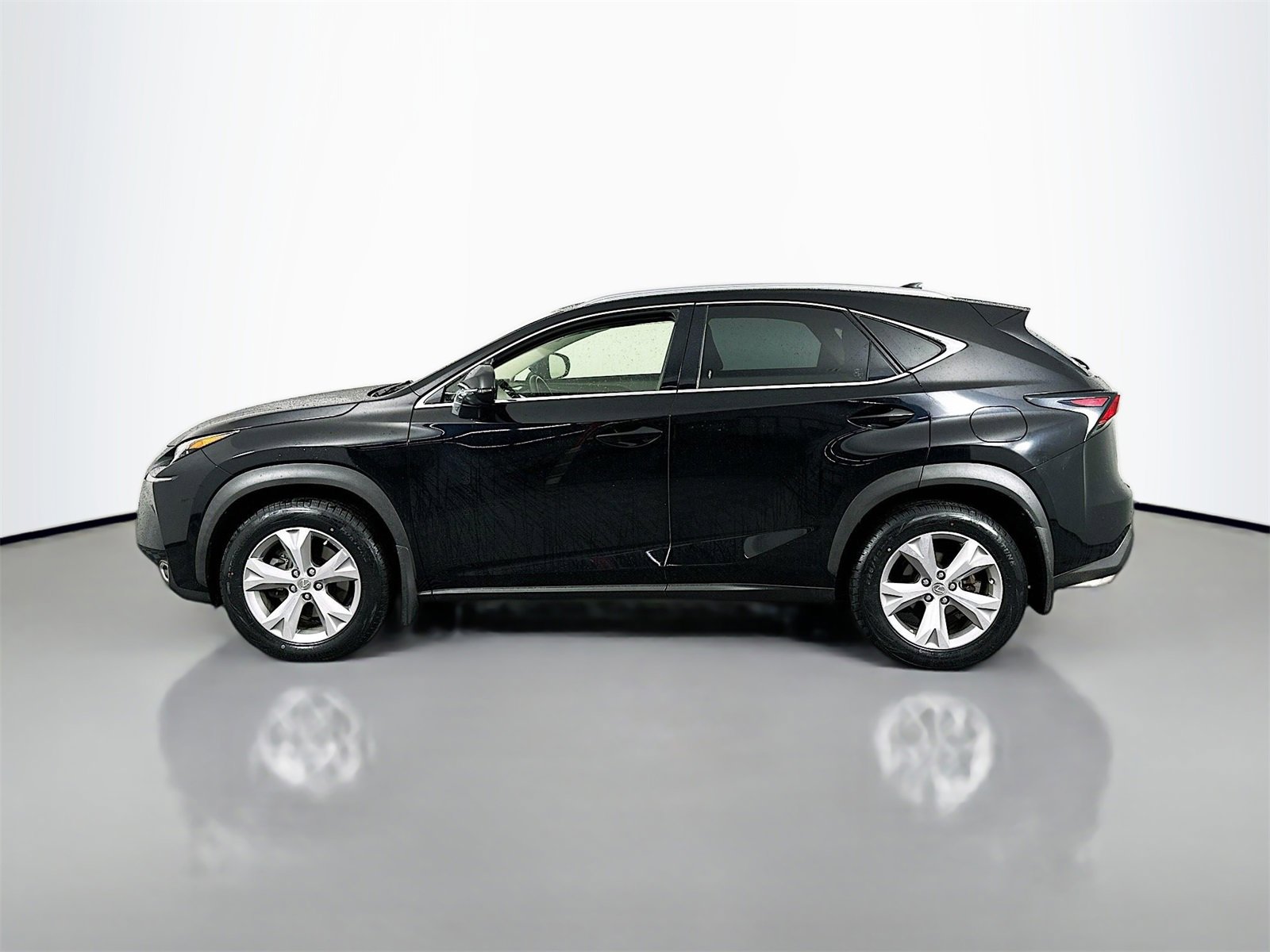 Used 2017 Lexus NX 200t AWD image 4