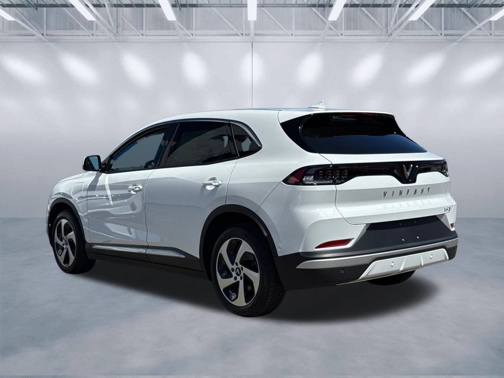 New 2027 VinFast VF 8 Eco AWD/4WD image 4