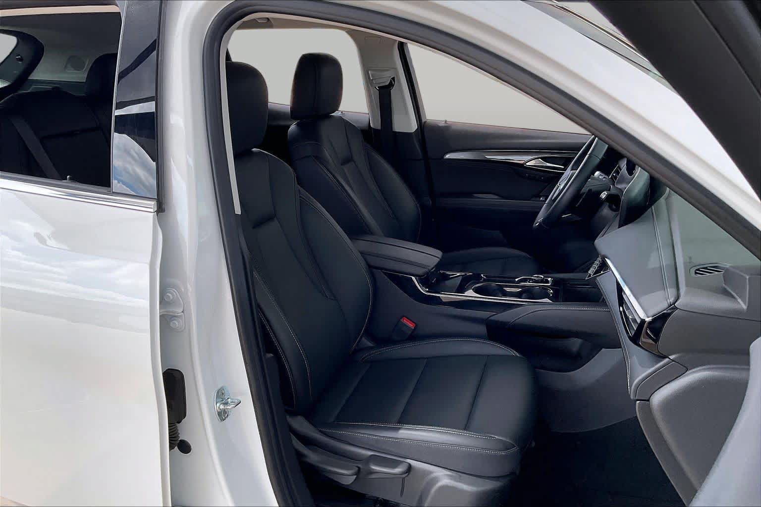 Used 2024 Buick Envision Preferred AWD/4WD image 10