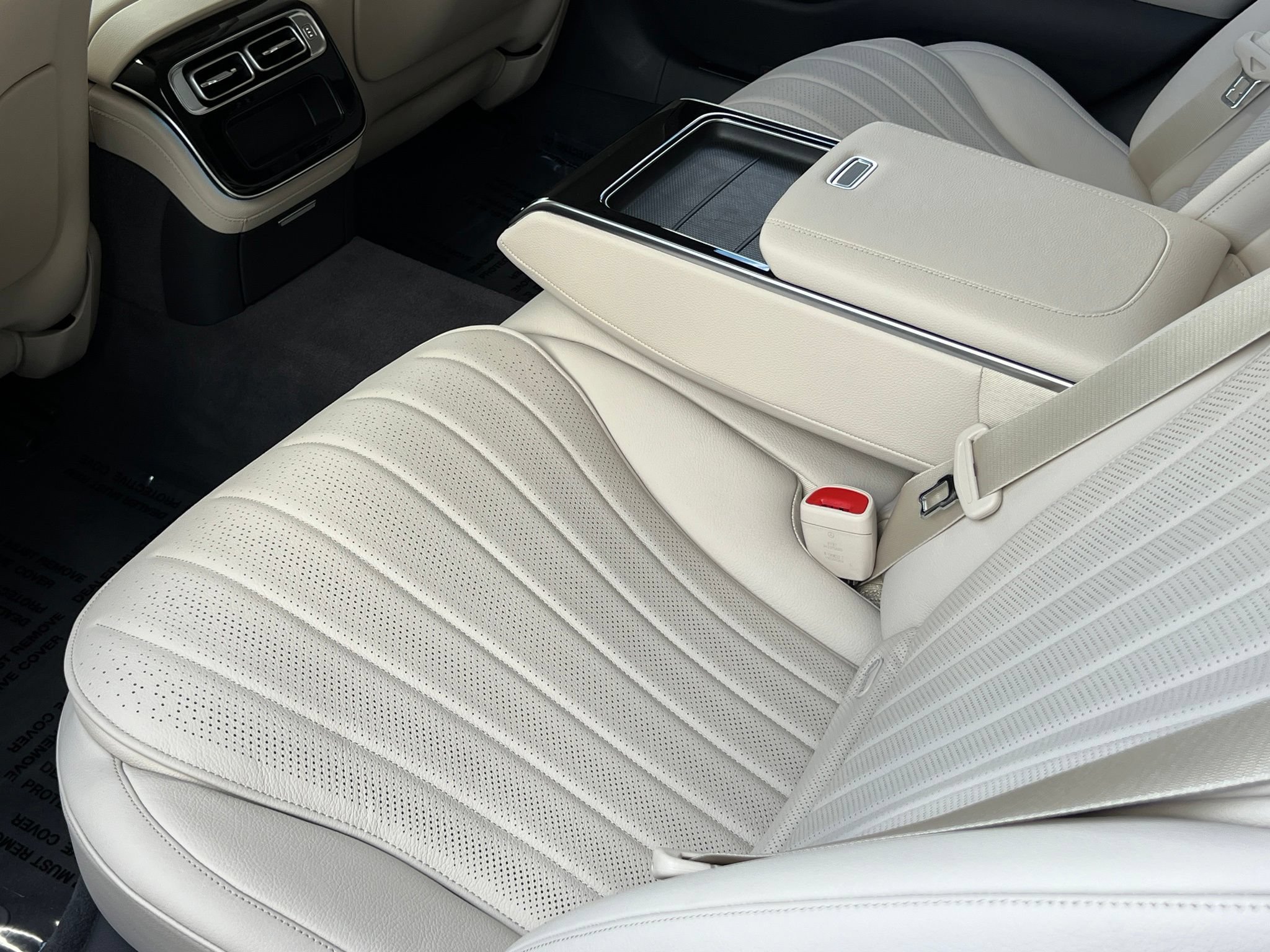 Used 2023 Mercedes-Benz S 500 4MATIC image 22