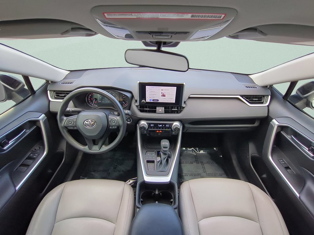Used 2023 Toyota RAV4 XLE FWD image 11