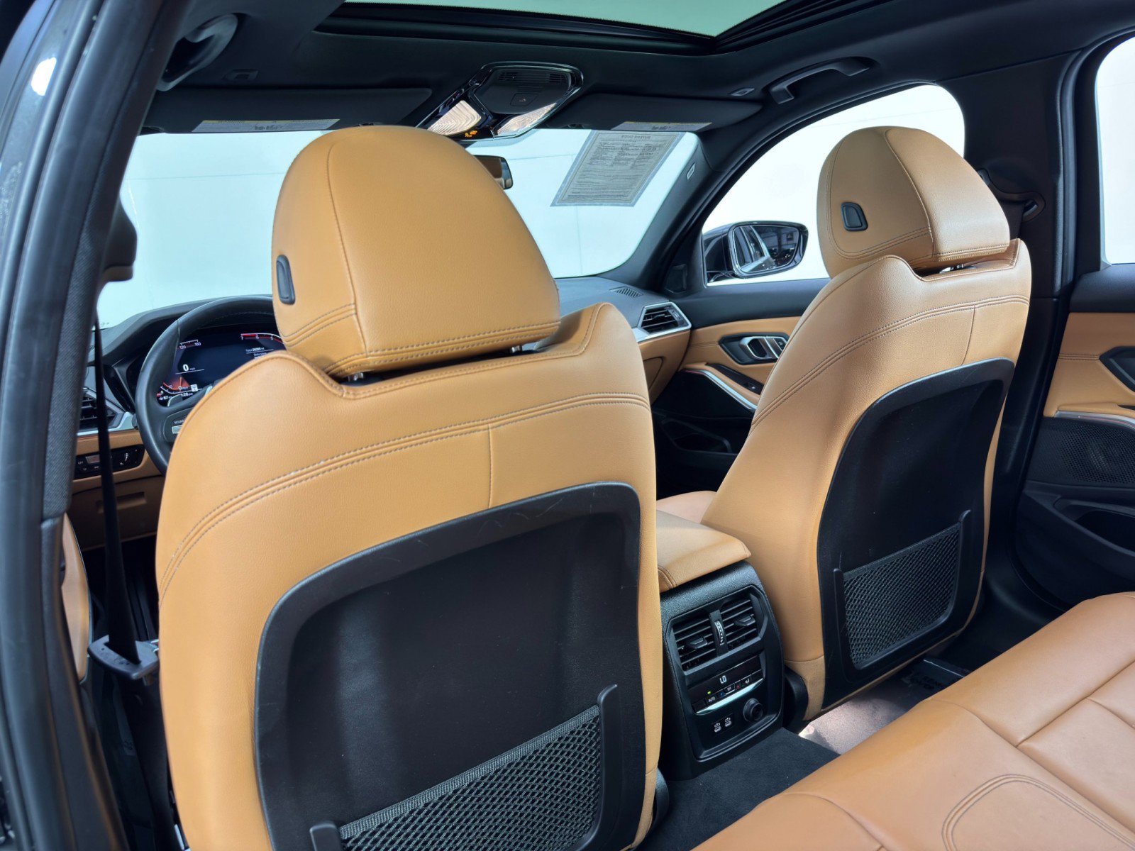 Used 2020 BMW 330i xDrive Sedan w/ Premium Package image 32