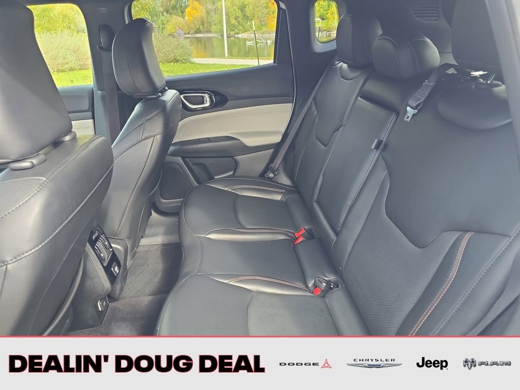 Used 2023 Jeep Compass Limited image 24