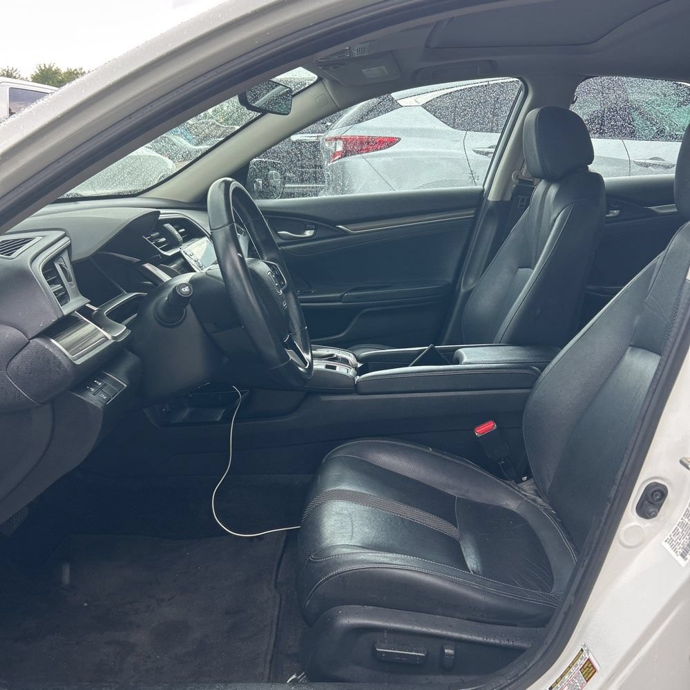 Used 2019 Honda Civic EX-L image 6