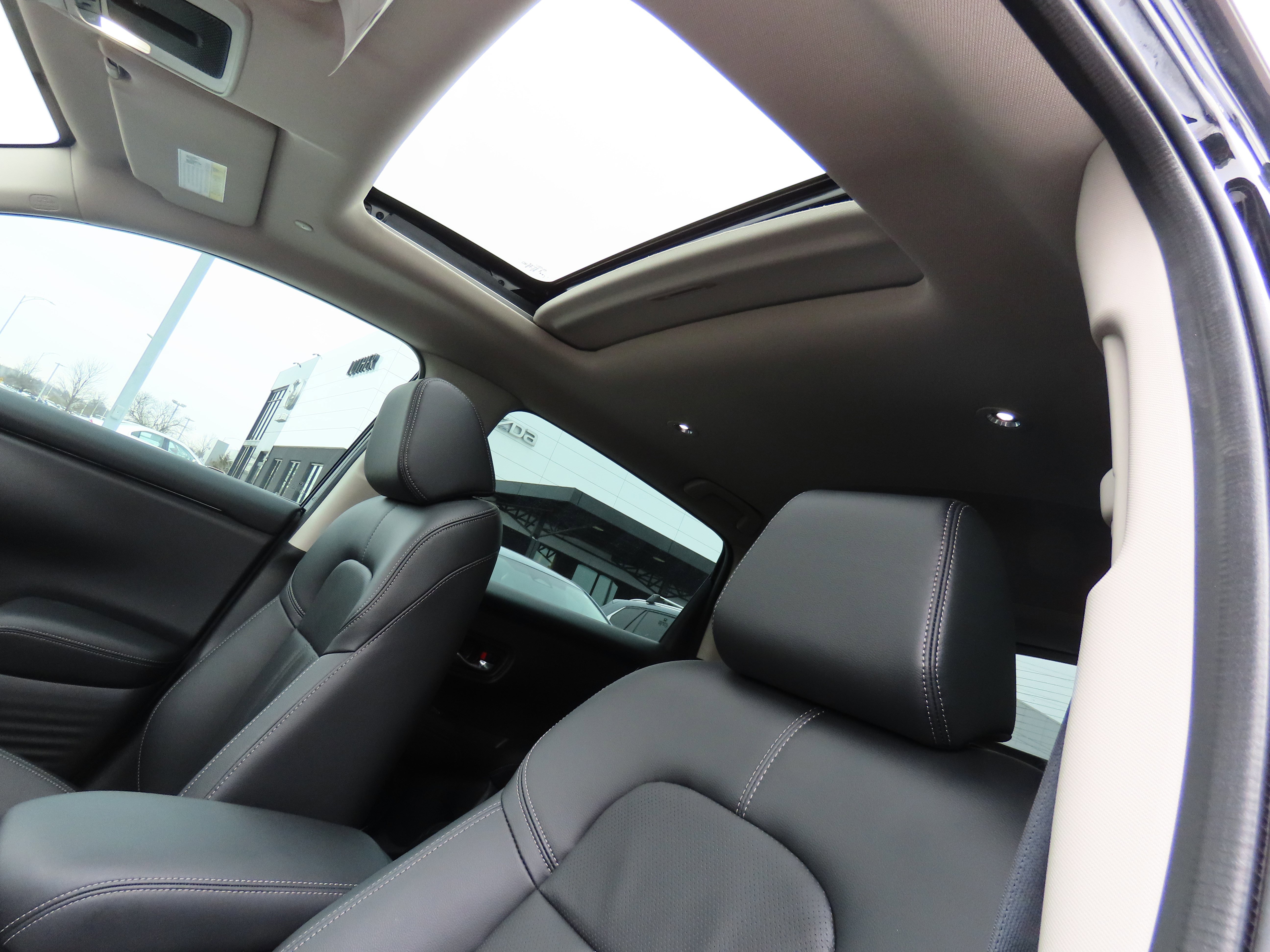 Used 2024 Honda HR-V EX-L image 39