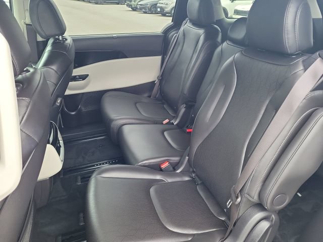 Certified 2024 Kia Carnival EX FWD image 14