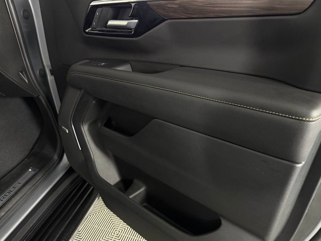 Used 2025 Chevrolet Tahoe Premier image 36