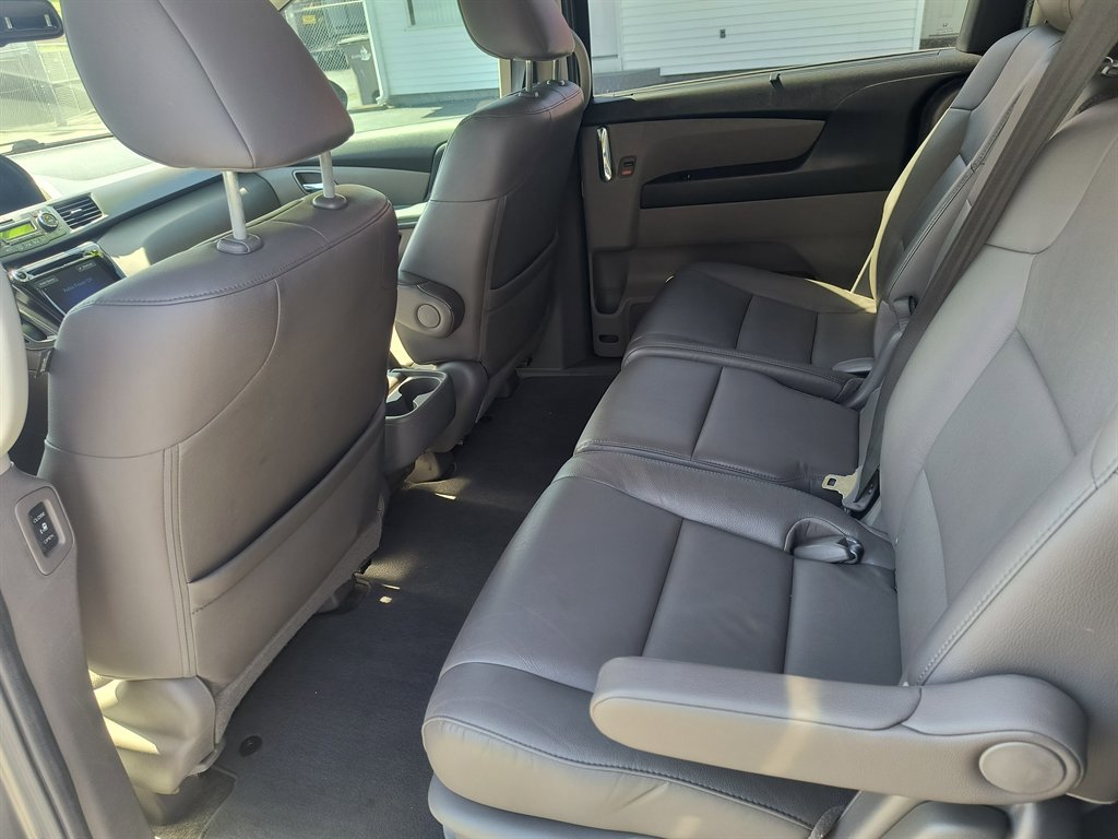 Used 2014 Honda Odyssey Touring image 32