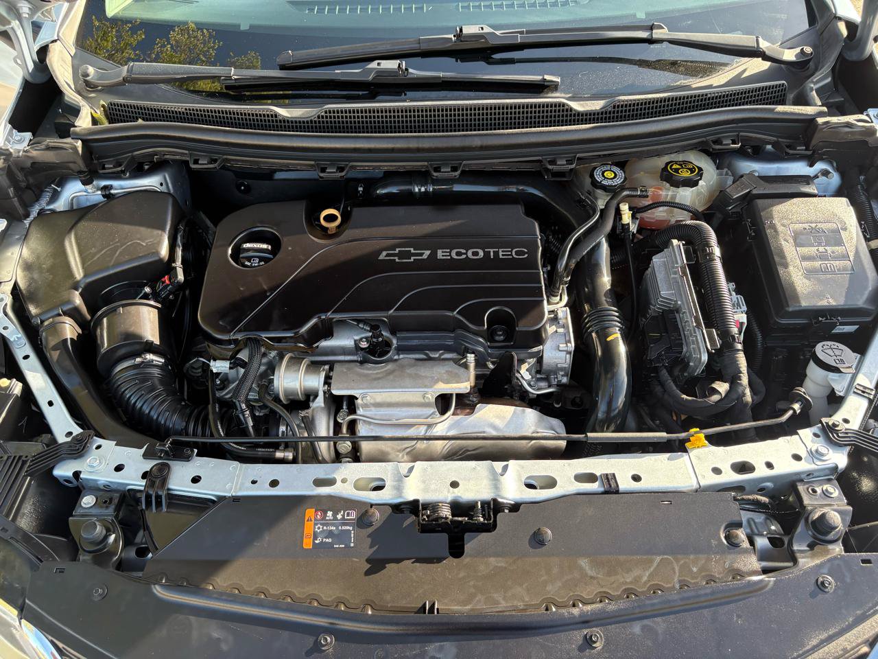 Used 2017 Chevrolet Cruze LS FWD image 32