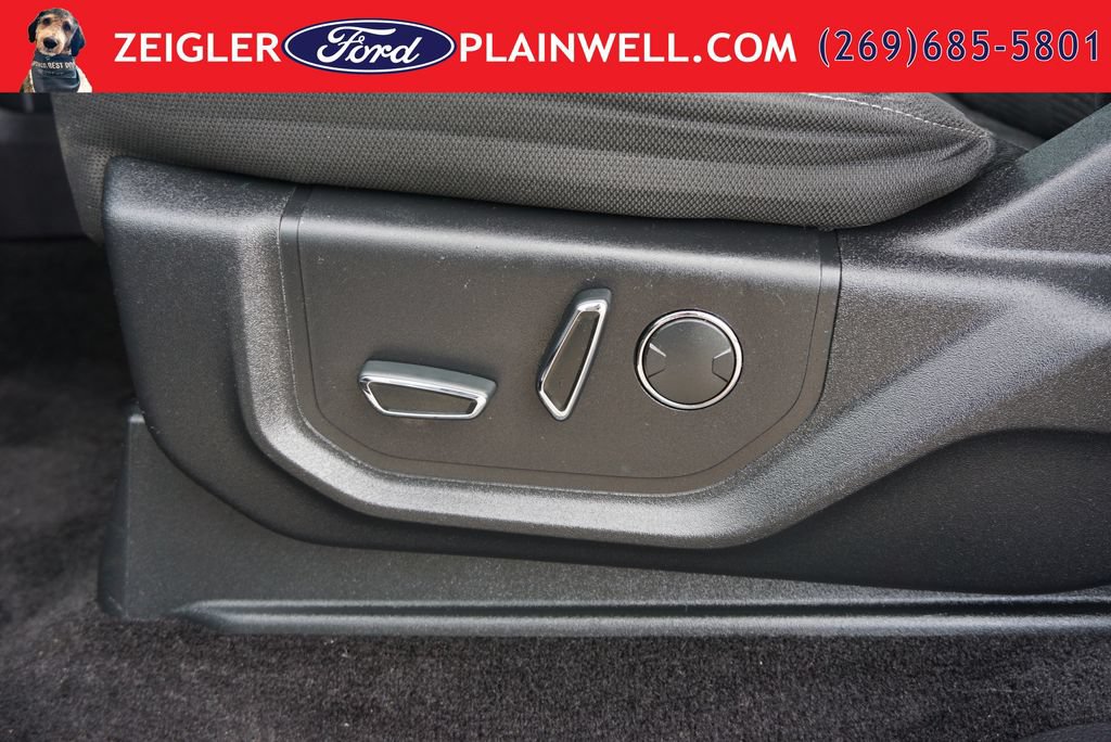 Used 2016 Ford F150 XLT w/ Equipment Group 302A Luxury AWD/4WD image 17