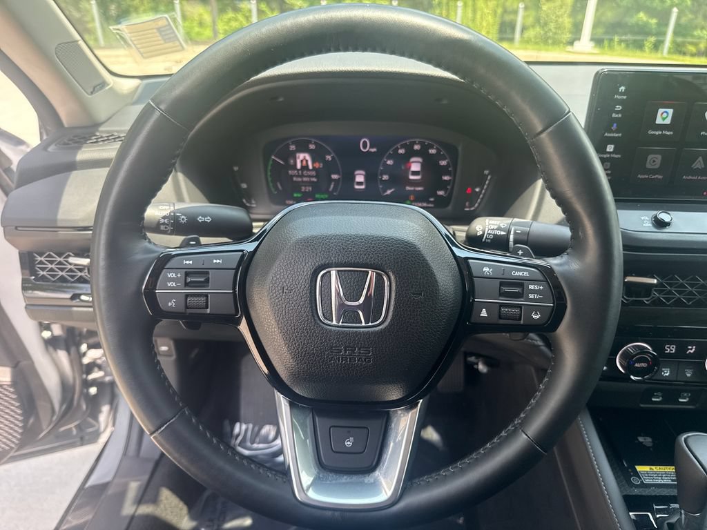 Used 2025 Honda Accord Touring image 19