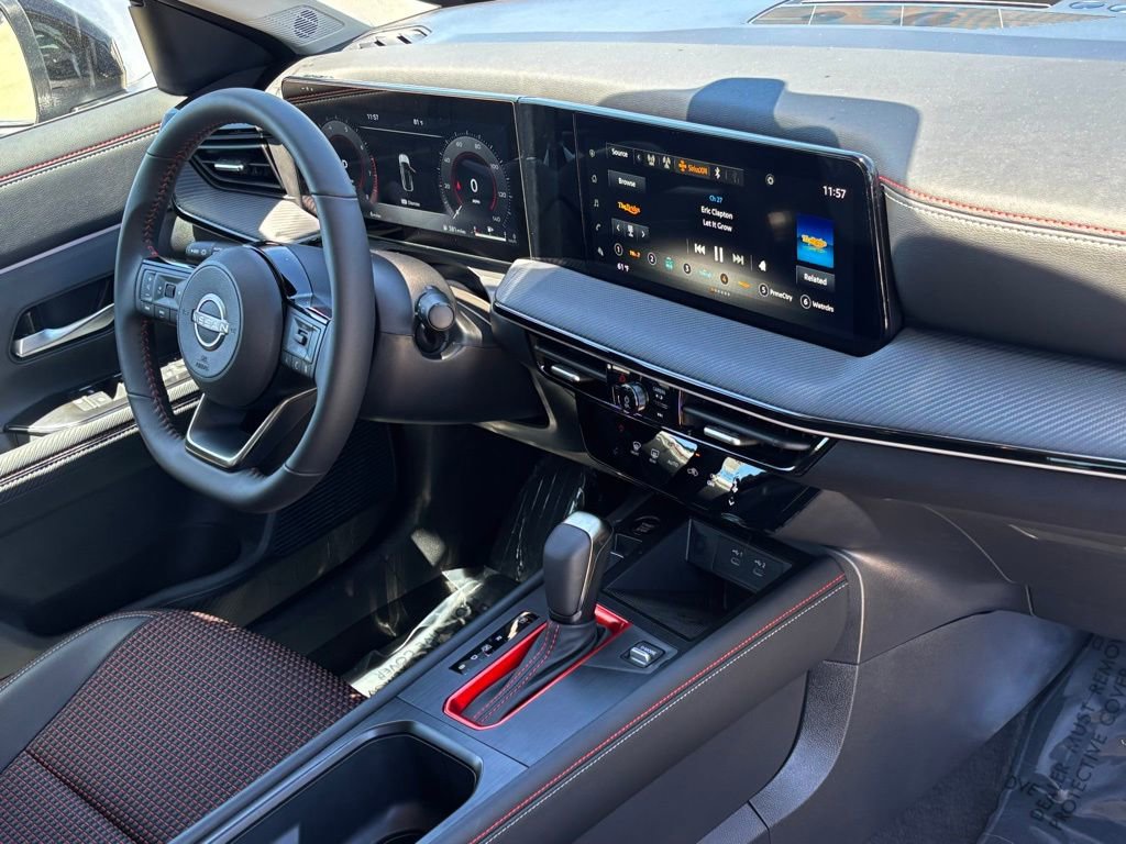 New 2025 Nissan Kicks SR image 24