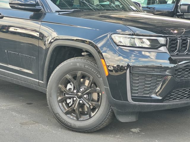 New 2026 Jeep Grand Cherokee Altitude AWD/4WD image 3