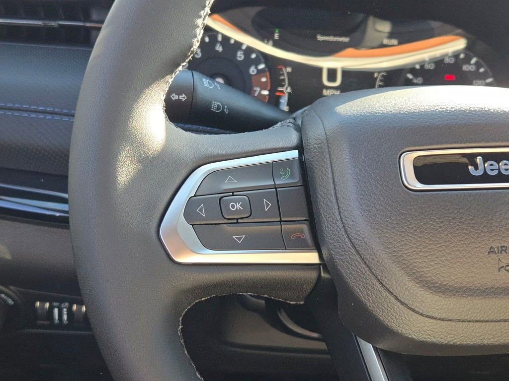 New 2026 Jeep Compass Latitude image 29