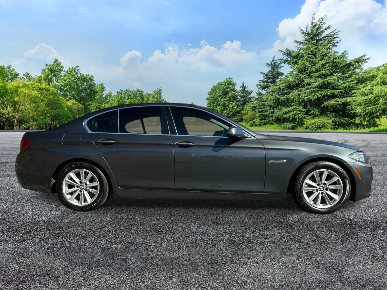 Used 2016 BMW 528i xDrive Sedan AWD/4WD image 5