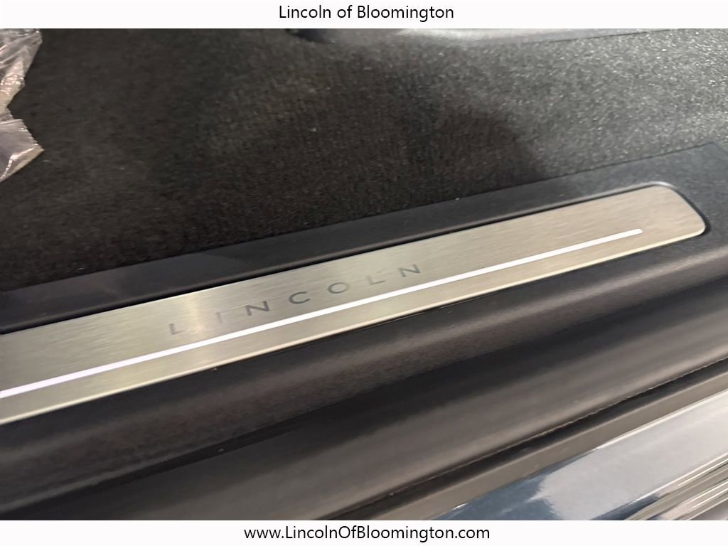 New 2025 Lincoln Navigator L Reserve w/ Jet Appearance Package image 52